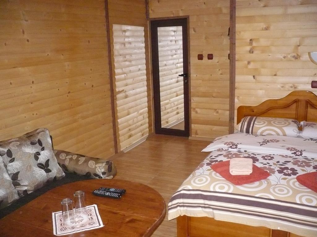 Guest House Chobaka Trigrad Δωμάτιο φωτογραφία