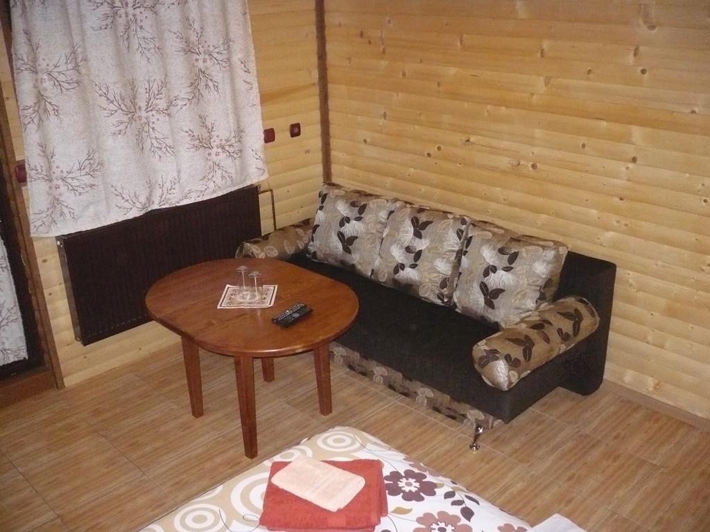 Guest House Chobaka Trigrad Δωμάτιο φωτογραφία