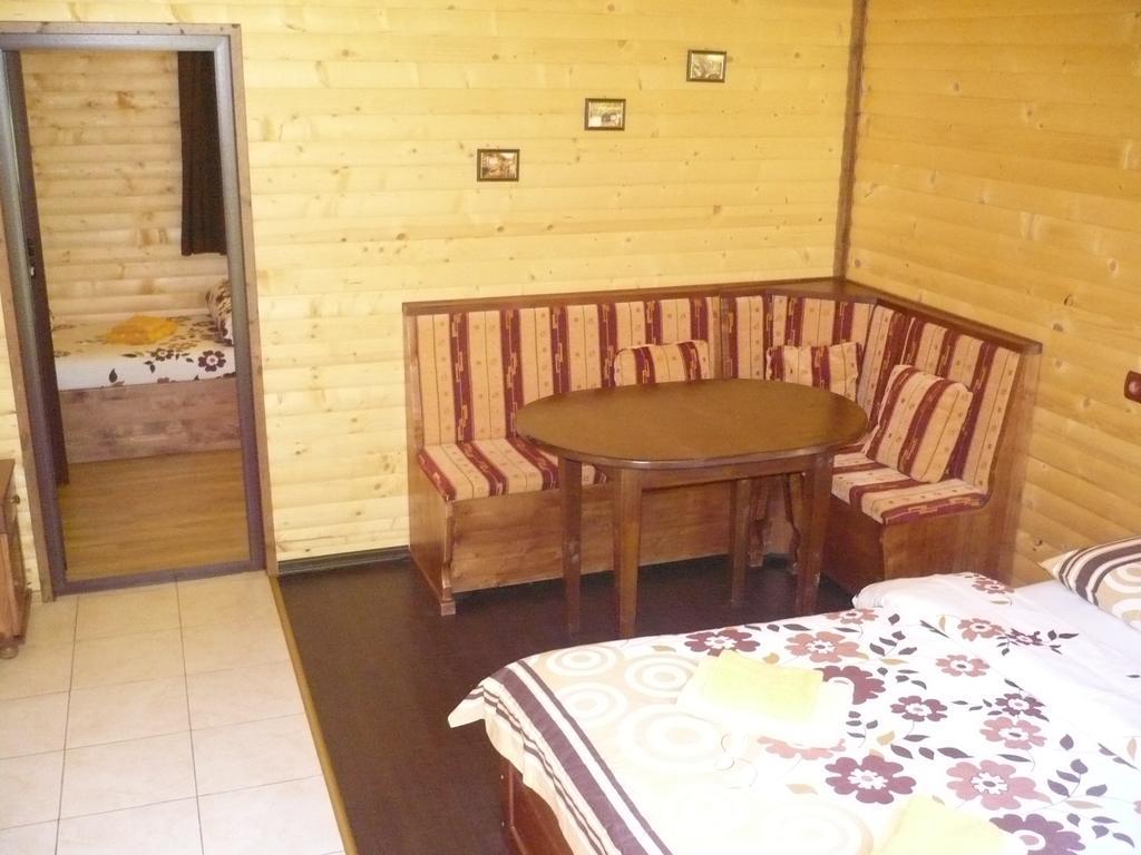 Guest House Chobaka Trigrad Δωμάτιο φωτογραφία